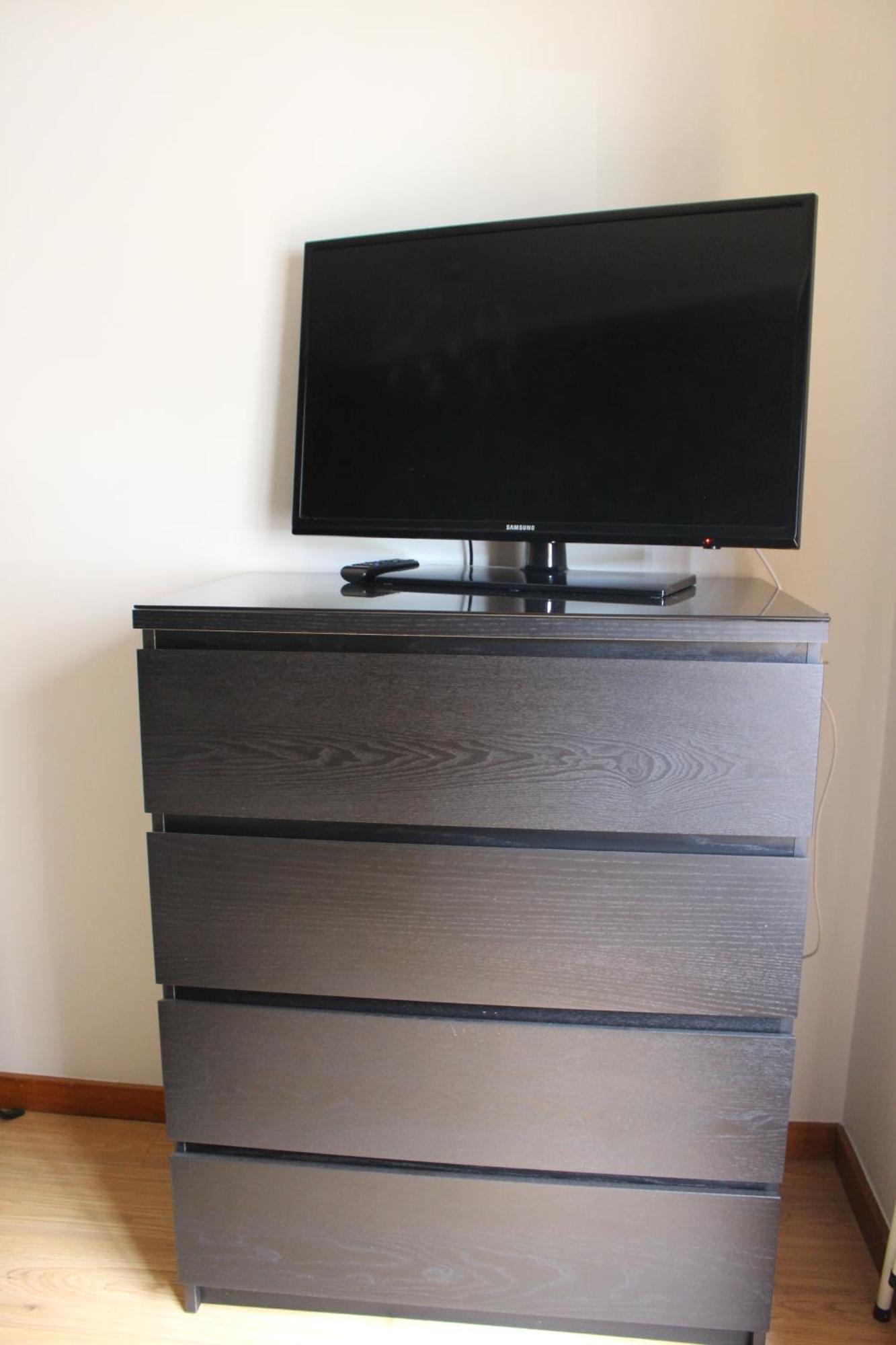 Modern 1br For 4 - Great For Long Stays, 10 Min To Attractions Apartment
